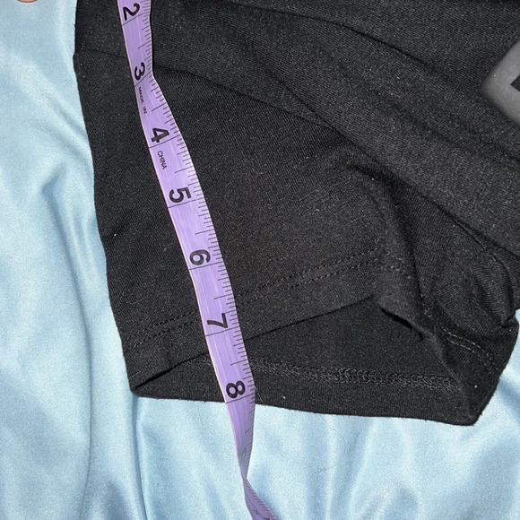 Reebok Renew black short-sleeve logo embossed T-shirt Sz M - Picture 11 of 12